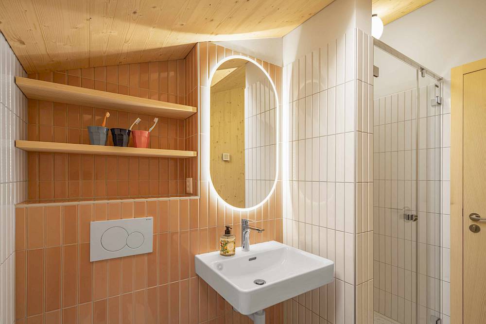 Chalet MühlebachBad im Obergeschoss